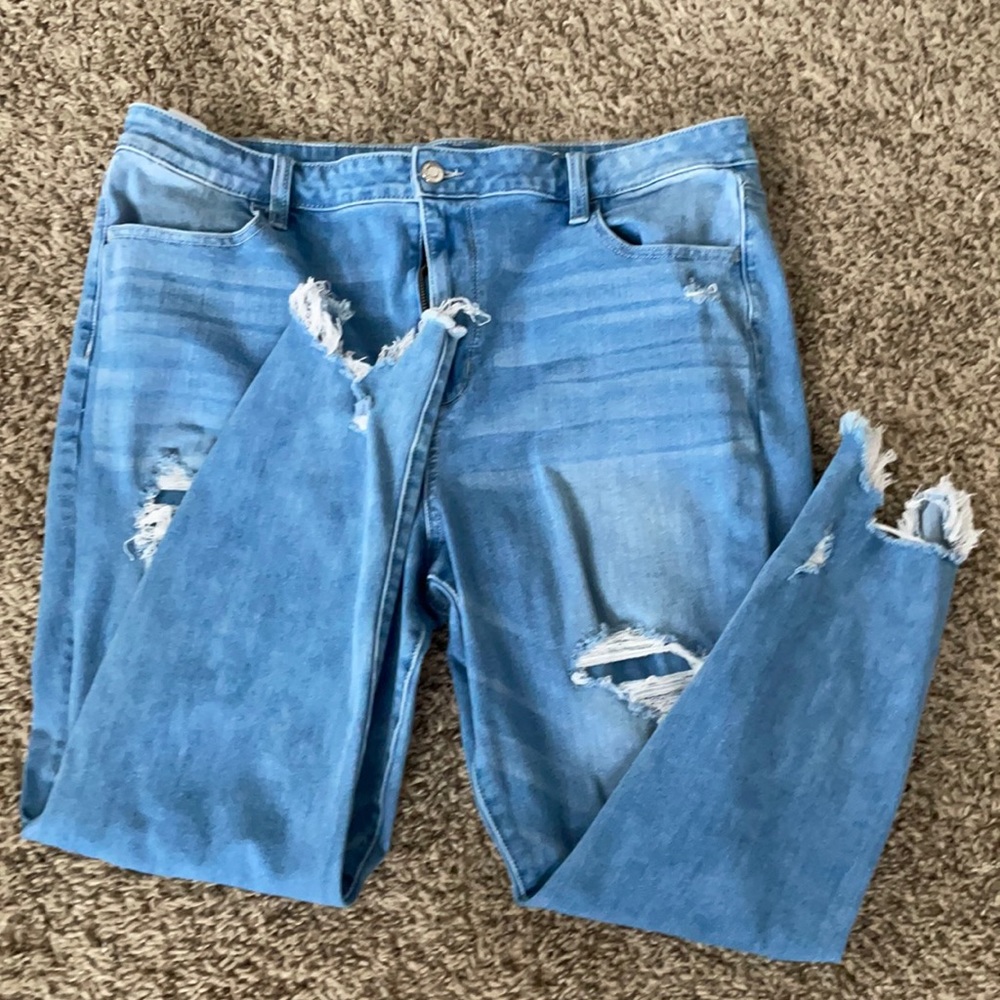 American Eagle Super High Rise Distressed Jeggings